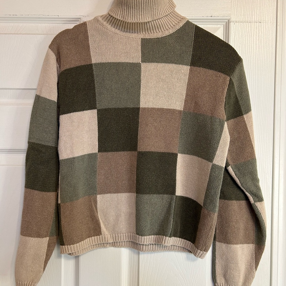 Plaid Turtleneck Sweater - Green and Tan